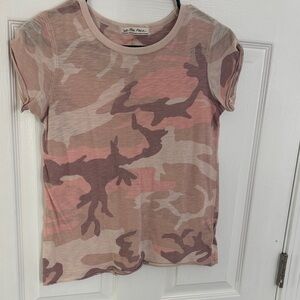 Free People Blush & Taupe Camo Tee XS